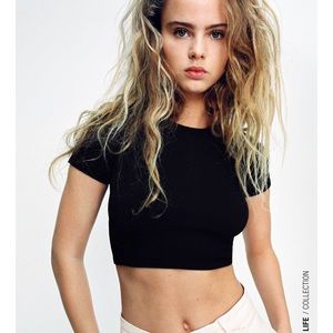 ZARA LIMITLESS CONTOUR CROPPED TOP
